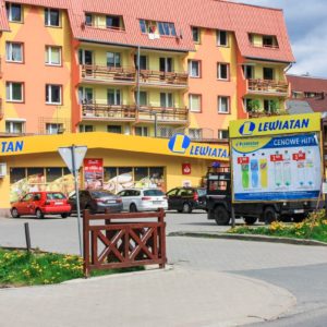 parking-szklarska-poręba-Lewiatan